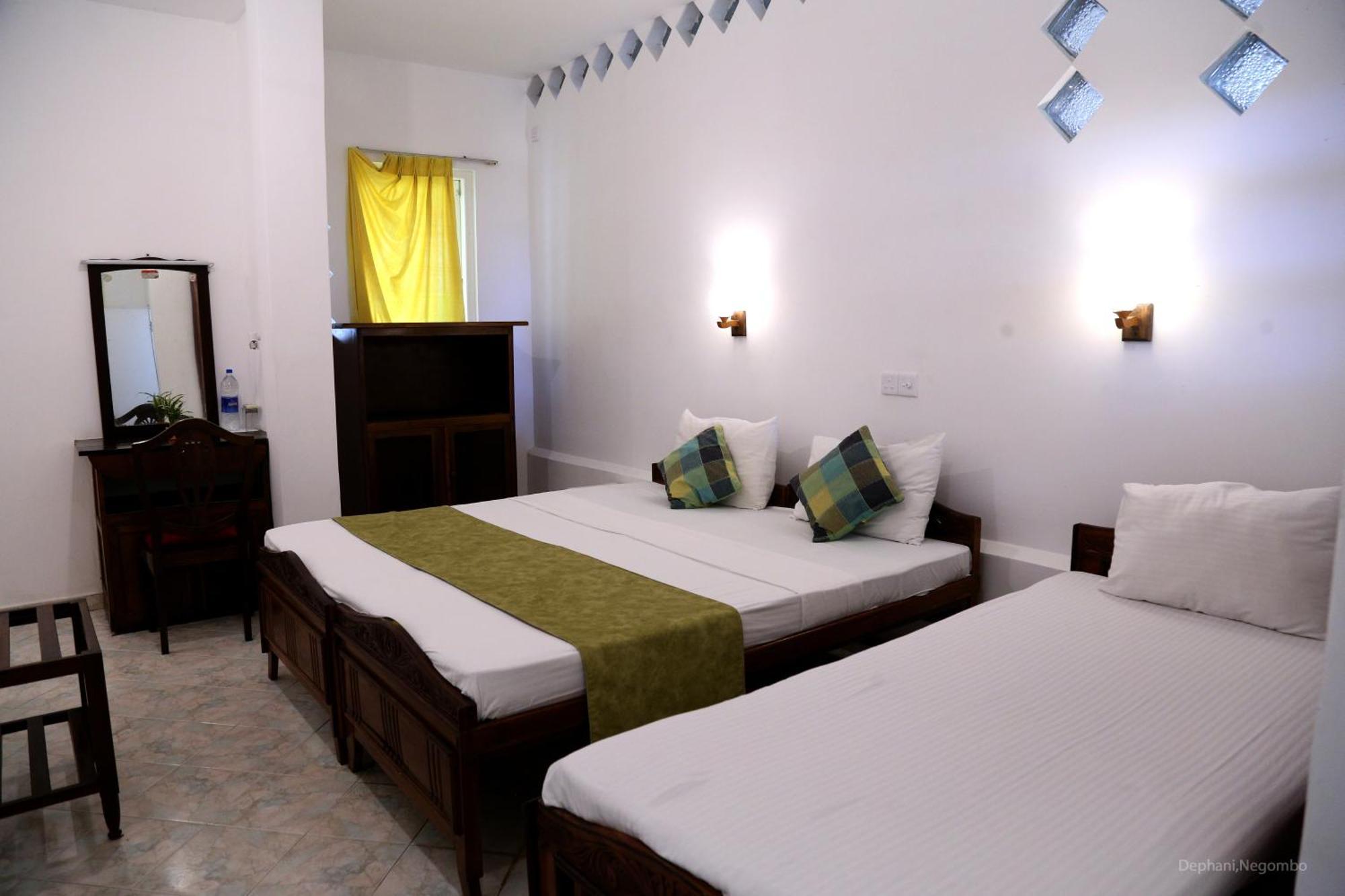 Dephani Beach Hotel Negombo Exteriör bild