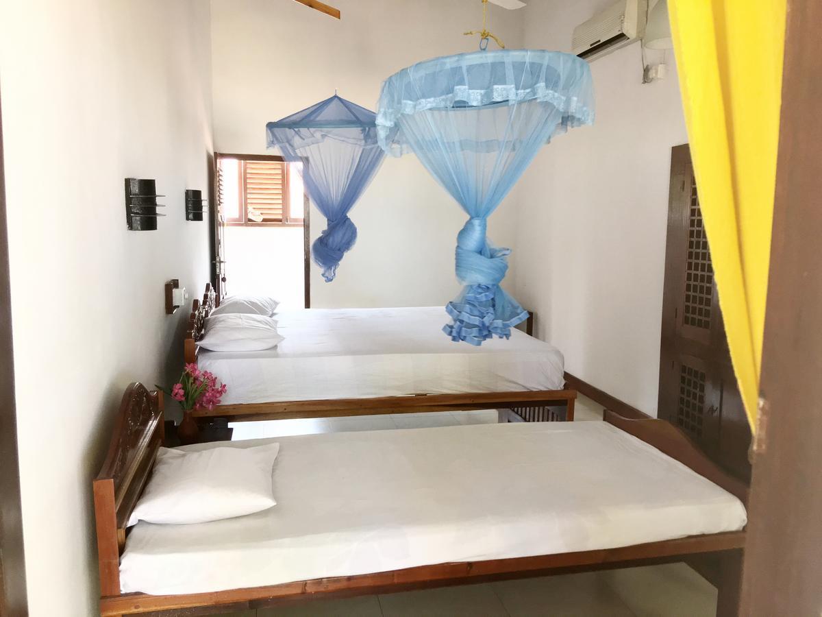 Dephani Beach Hotel Negombo Exteriör bild
