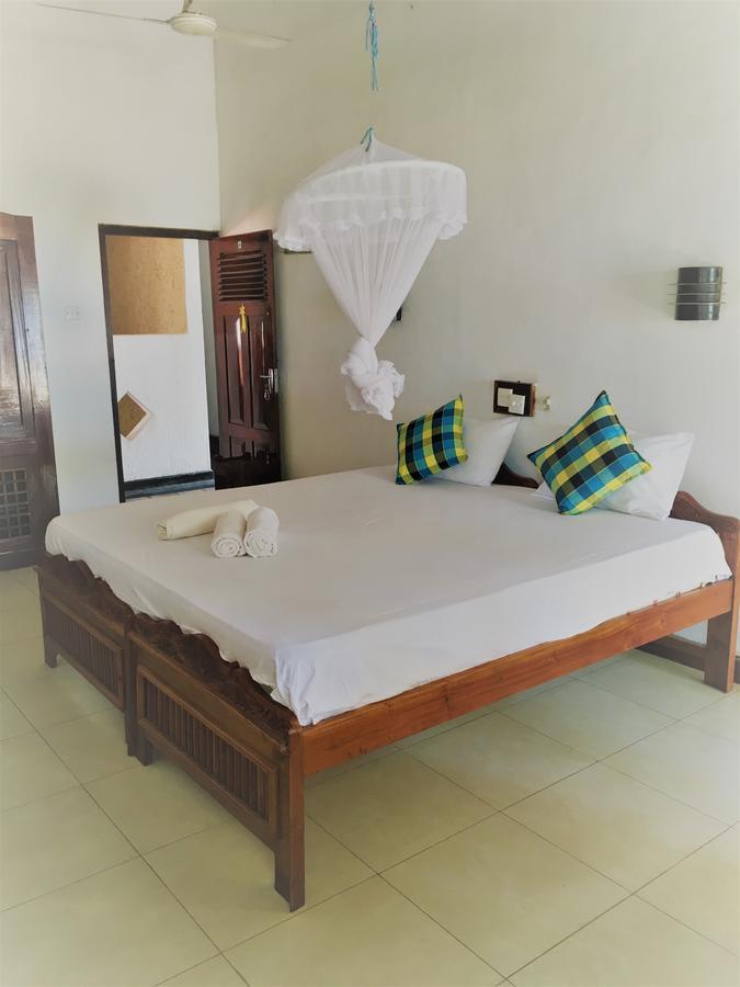 Dephani Beach Hotel Negombo Exteriör bild