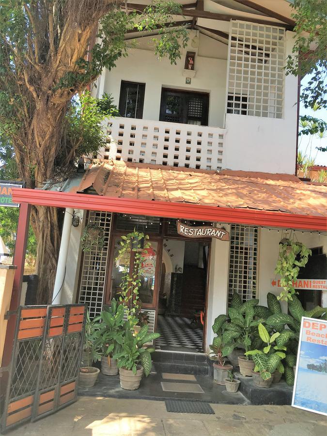 Dephani Beach Hotel Negombo Exteriör bild